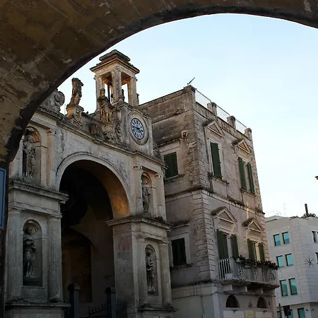 Palazzo Saraceno