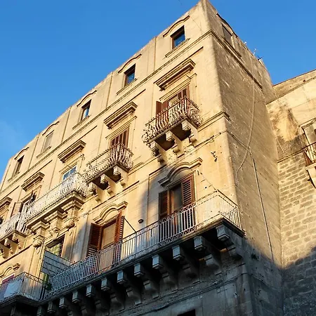 Palazzo Saraceno * Matera